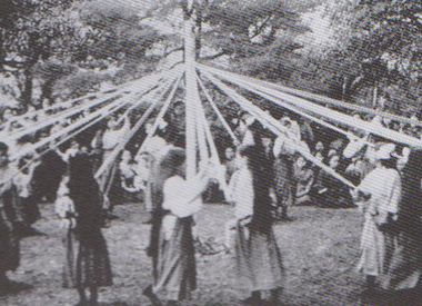 Maypole dance